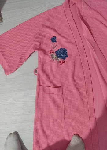 Pembe Nakışlı Kadın Uzun Sabahlık - Görsel 4