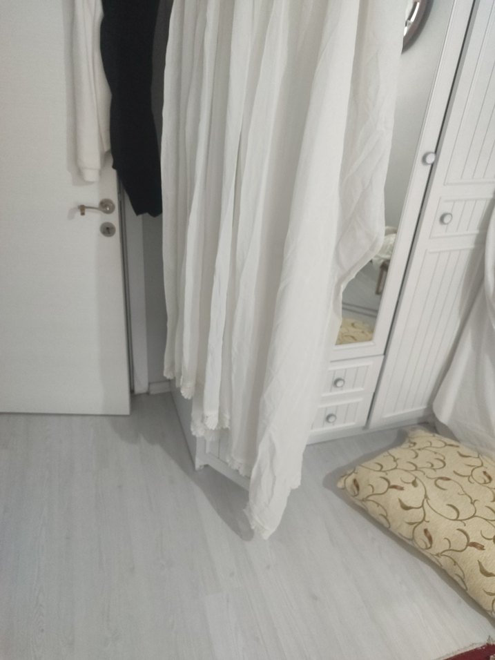 Beyaz Gri Tonlarda Modern Perde - Görsel 2