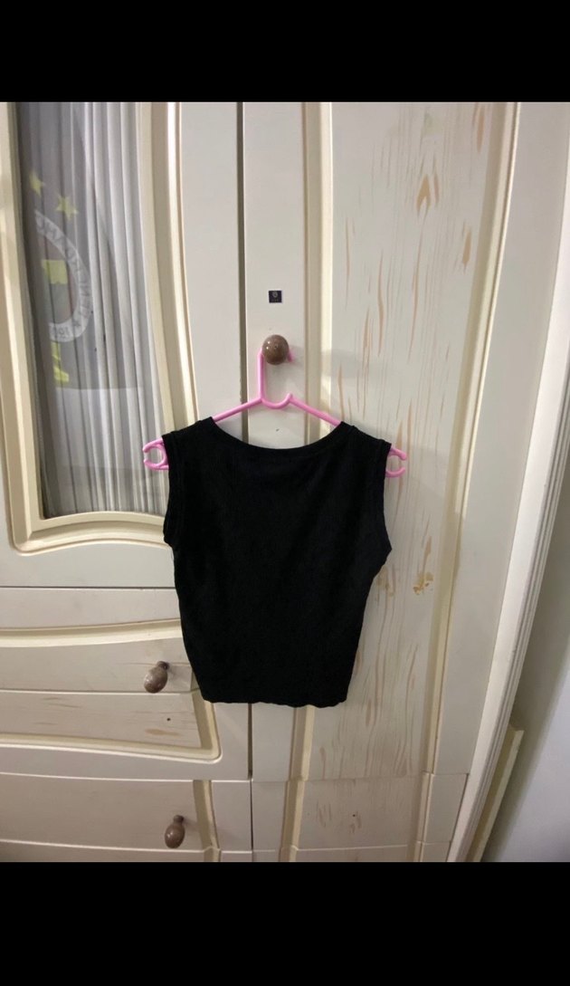 Siyah Kadın Kolsuz Crop Top - Görsel 2