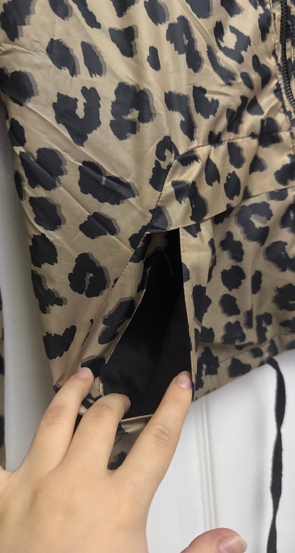 Leopar Desenli ince Kapüşonlu Kadın rüzgarlık - Görsel 2