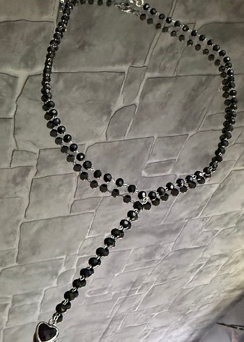 Uzun Siyah Boncuklu Yılan Desenli Gotik Kolye - Görsel 2