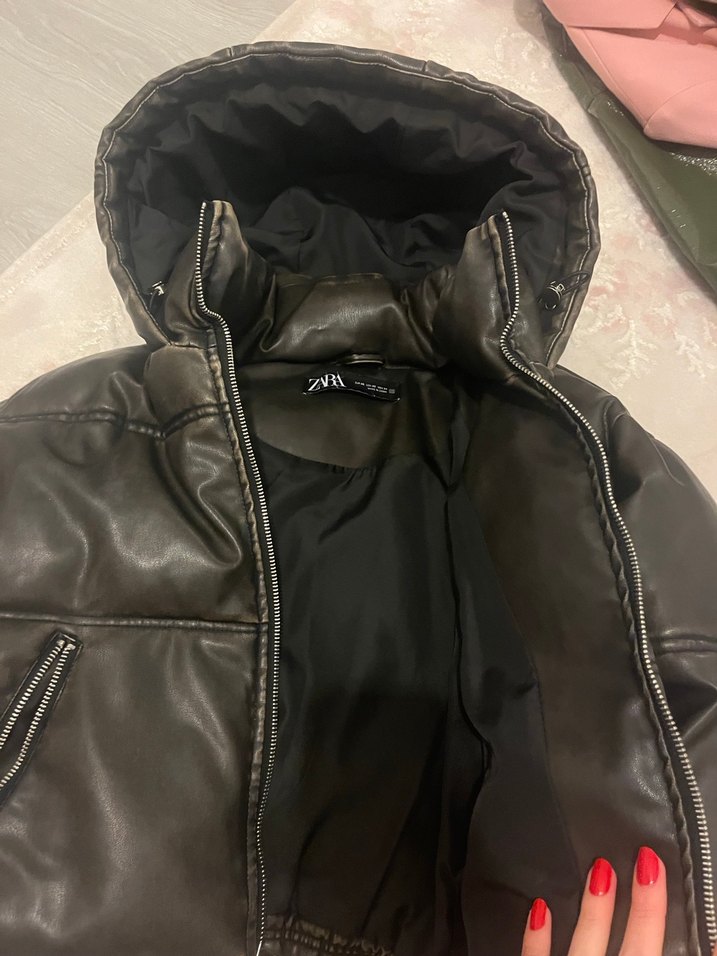 Kadın Siyah Deri Kürklü Kapüşonlu Ceket - Görsel 4