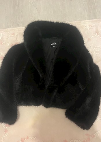 Zara Siyah Kürk Detaylı Midi Ceket - Görsel 2