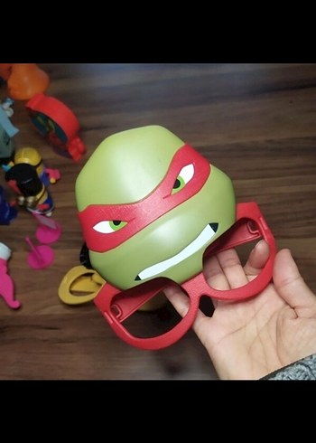 Renkli Karakter Temalı Oyuncak Gözlükler - Görsel 2