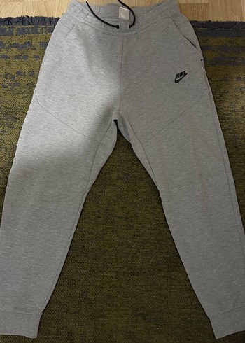 Nike Gri Esofman Alti