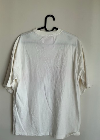 Pembe Baskılı Beyaz Oversize Tişörtü - Görsel 2