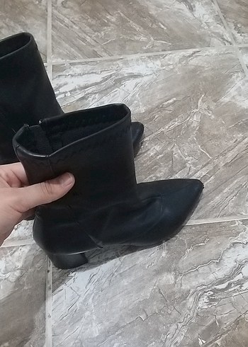 sivri kısımda ufak bir soyulma var o yüzden fiyat düşük tutum - Görsel 2