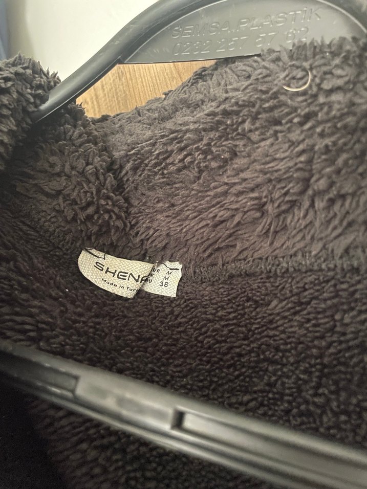 Peluş Kumaşlı Kadın Ceket - Görsel 3