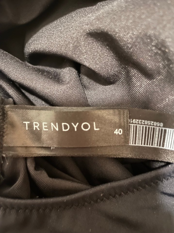 Siyah Bağcıklı Kadın Mayo - Görsel 3