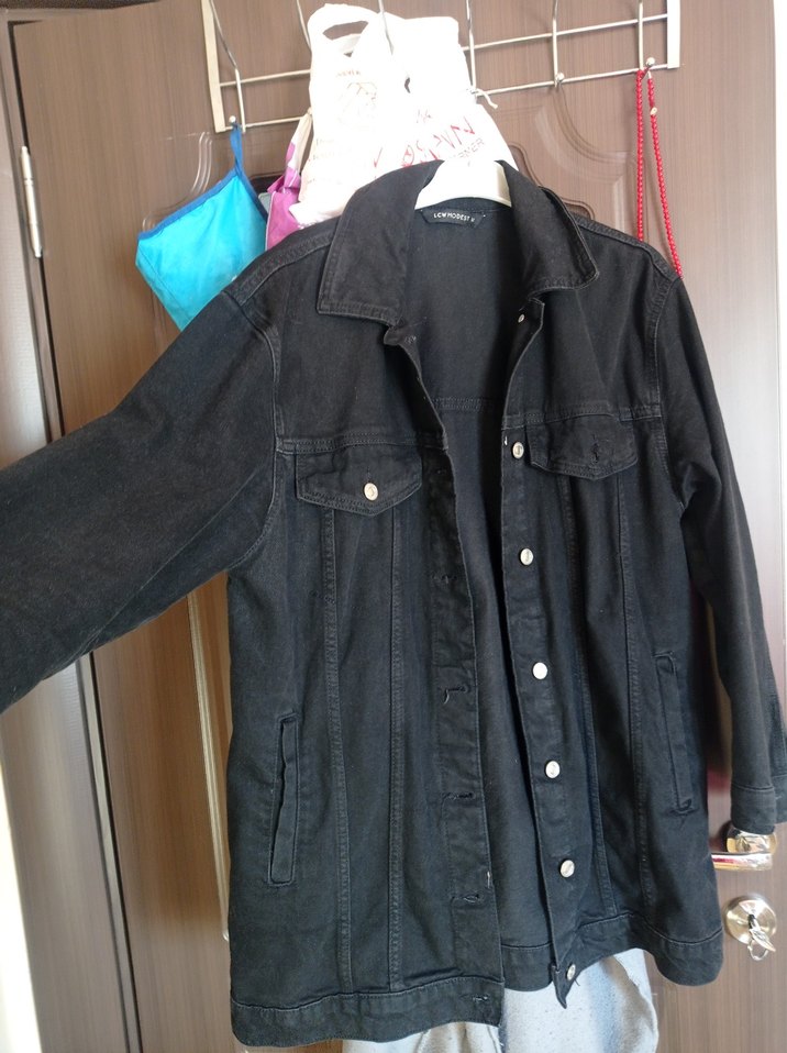 Siyah Düğmeli Kadın Denim Ceket - Görsel 2