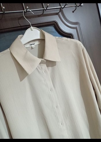 Düğmeli Beyaz Keten Kadın Gömlek - Görsel 2