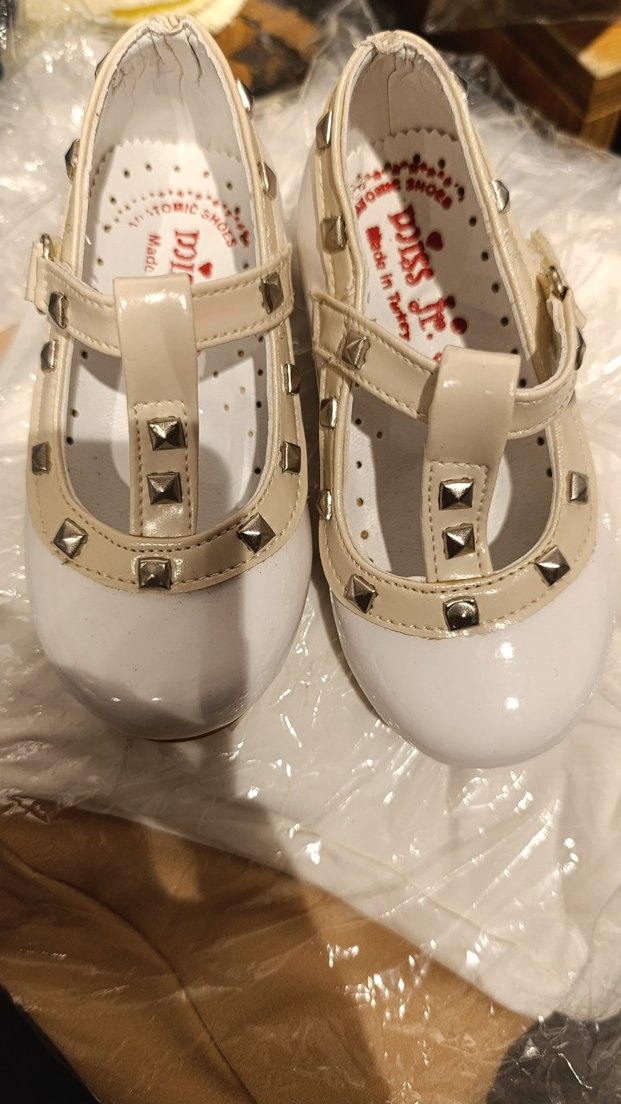 Kız Çocuk Beyaz Tokalı Babet Ayakkabı - Görsel 2