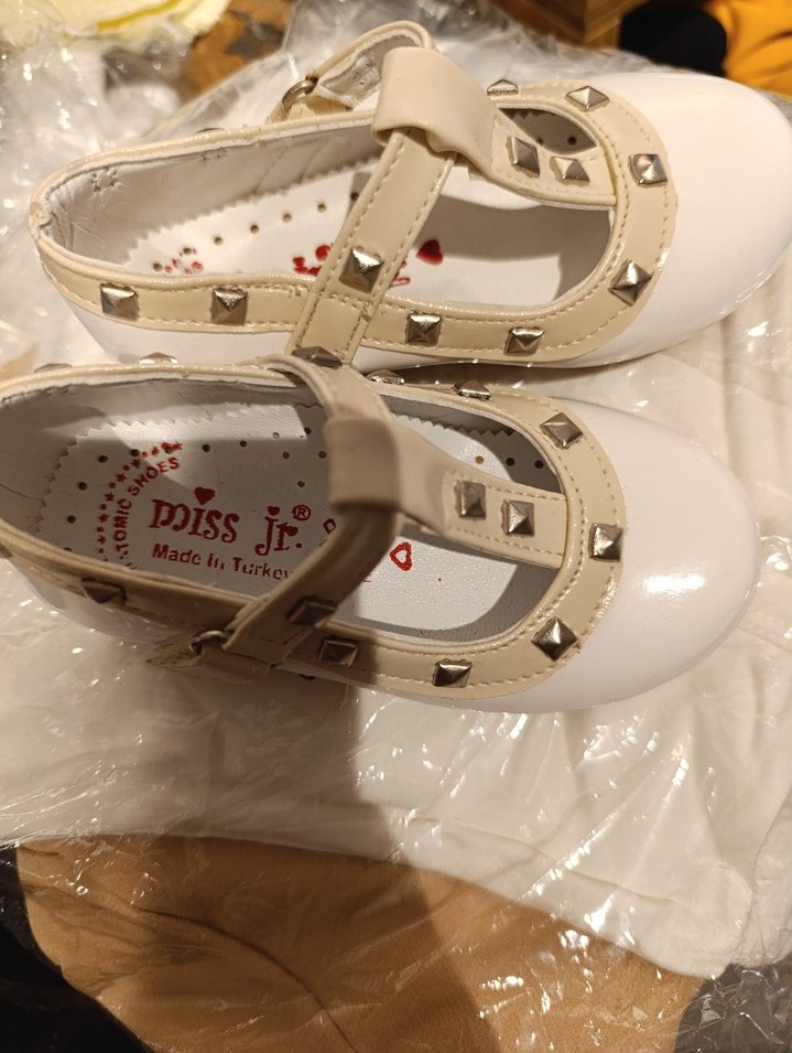 Kız Çocuk Beyaz Tokalı Babet Ayakkabı - Görsel 4