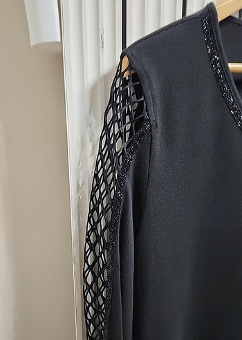 Siyah Kolları File Örgü Detaylı V Yakalı Kadın Bluz - Görsel 3