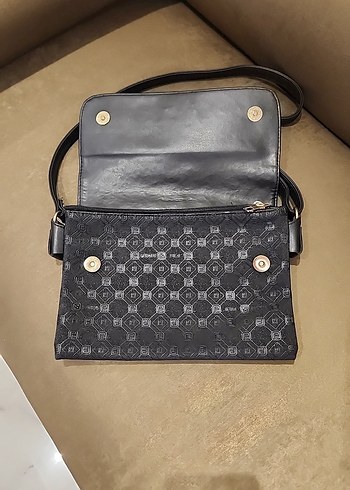 Guess Siyah Desenli Deri Kadın Çanta - Görsel 3