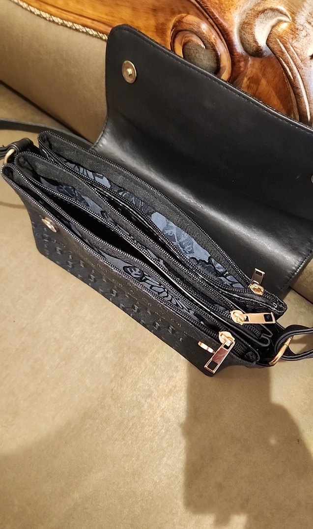 Guess Siyah Desenli Deri Kadın Çanta - Görsel 4