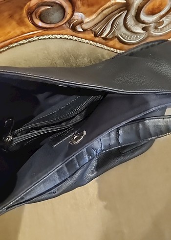 ADL Siyah Suni Deri Tokalı Kadın Çanta - Görsel 4