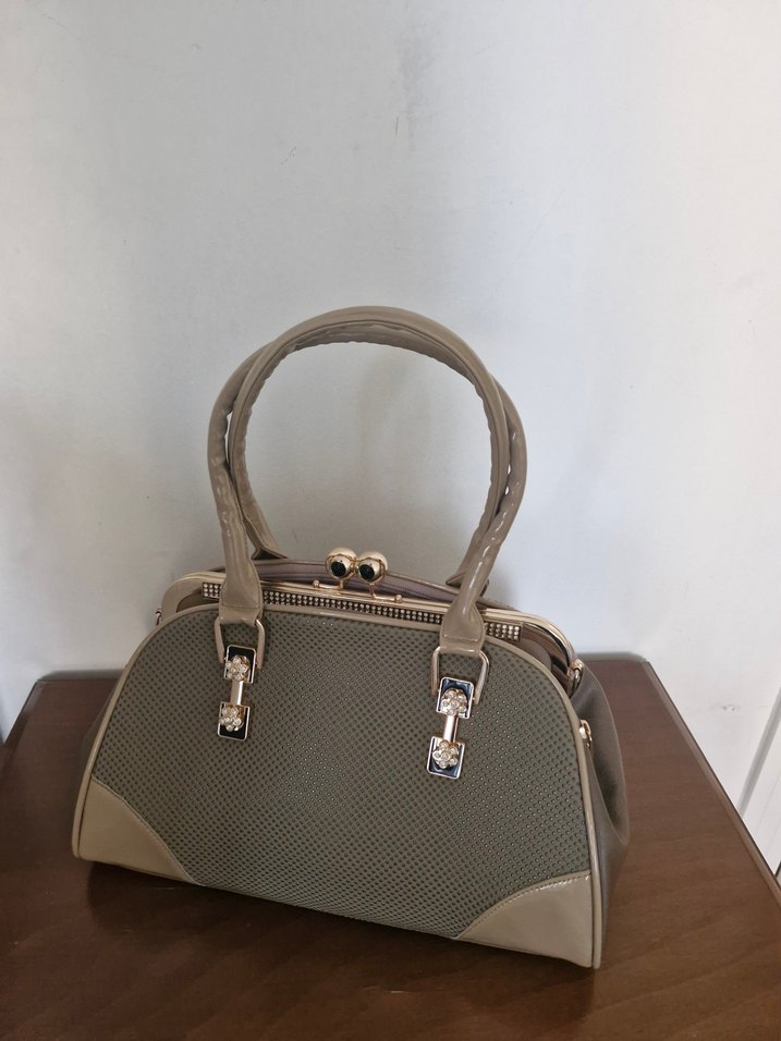 Askılı Bej Kadın Çantası - Görsel 2