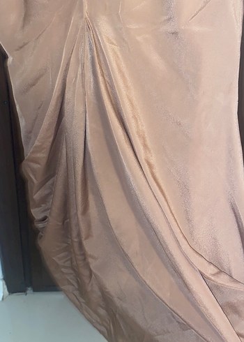 V Yaka Drapeli Bej Elbise - Görsel 5