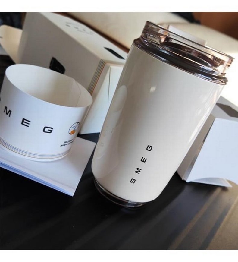 Smeg Beyaz Termos - Görsel 2