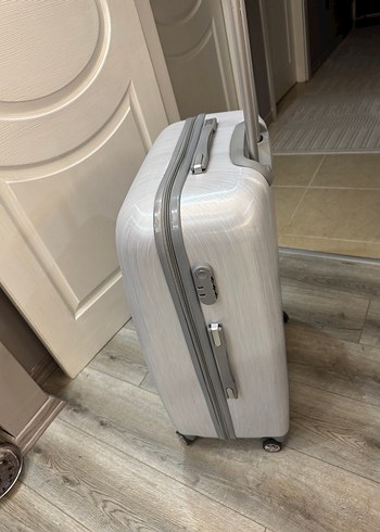 Gri Beyaz bavul - Görsel 2