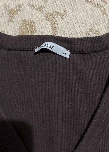 Siyah, V Yaka, Düğmeli Kadın Triko - Görsel 2