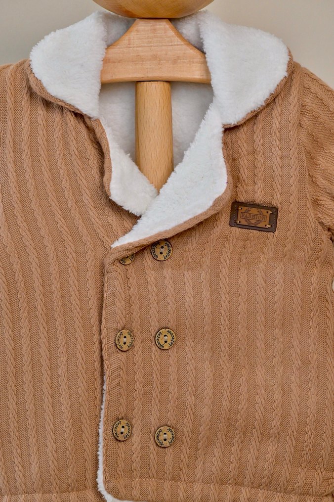 Kahverengi Düğmeli Erkek Çocuk triko ceket - Görsel 4