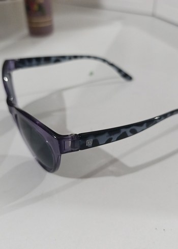 Şeffaf Mor Kadın Güneş Gözlüğü - Görsel 2