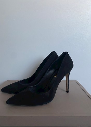 Siyah Süet Tokalı Stiletto - Görsel 2