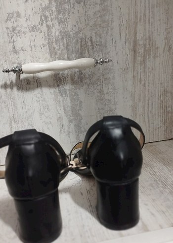 Tokalı Siyah Blok Topuklu Kadın Ayakkabı - Görsel 3