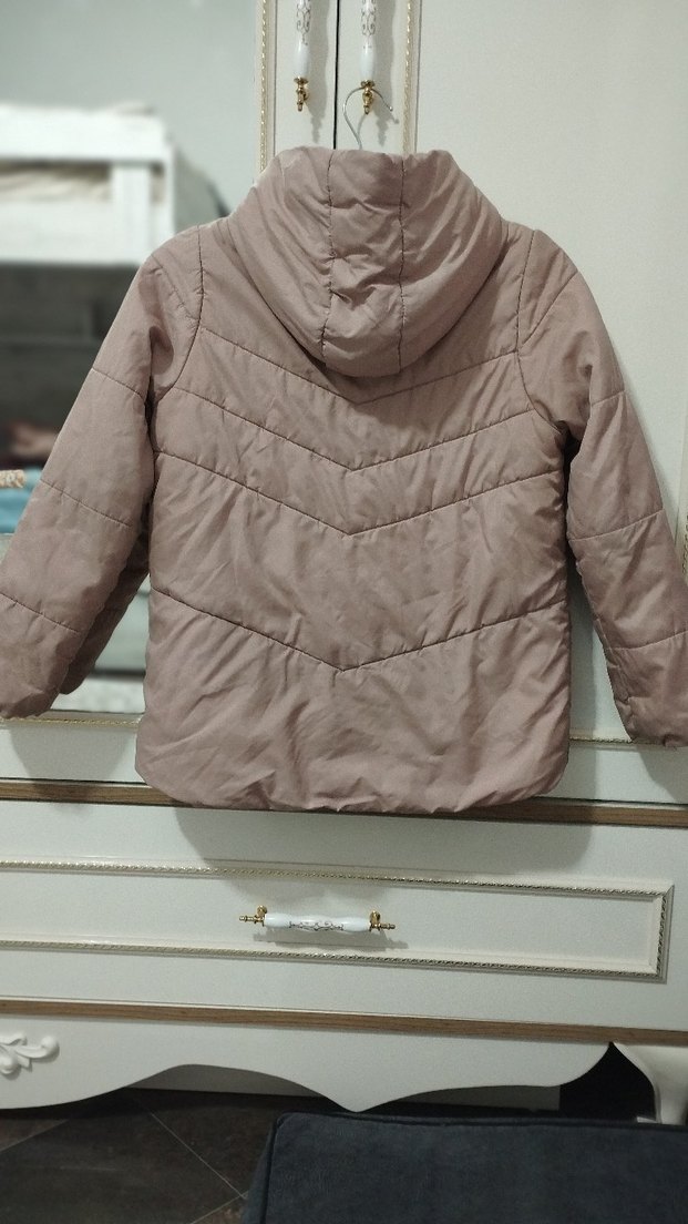 Bej Kapüşonlu Kız Çocuk Montu - Görsel 3