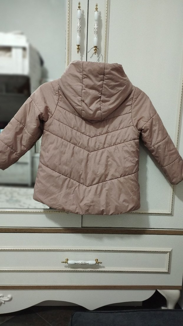 Düğmeli Bej Kız Çocuk Mont - Görsel 3