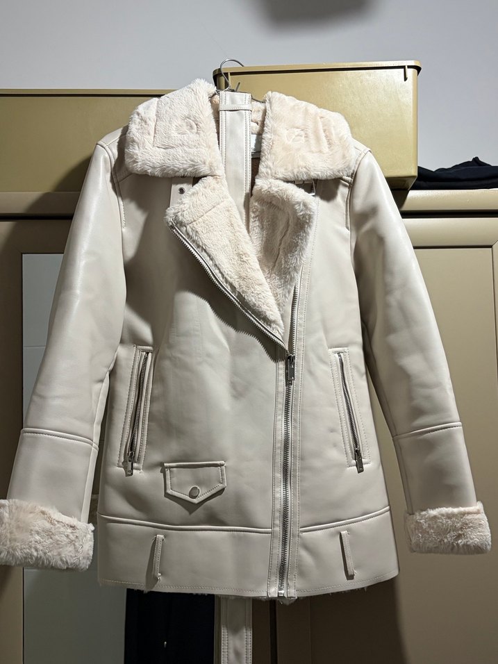 Bej Süet Kürklü Kadın Ceket - Görsel 3