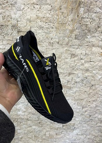 Alexander McQueen 40