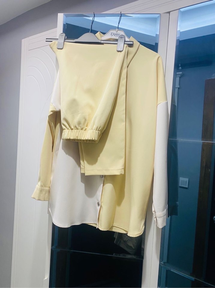 Düğmeli Beyaz Kadın Midi Takım Elbise - Görsel 2