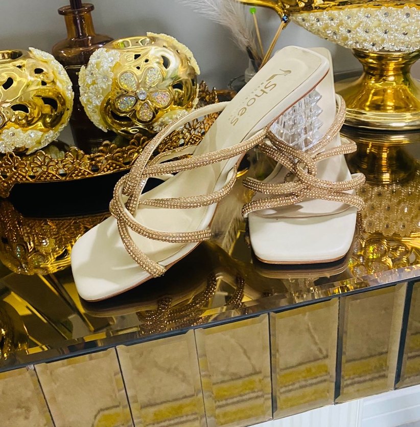 Beyaz Payetli Blok Topuklu Kadın Abiye Ayakkabı - Görsel 5