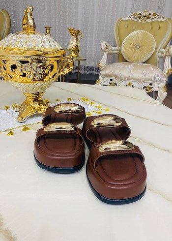 Kadın terlik - Görsel 2