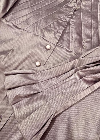 V Yaka Düğmeli Parlak Saten Kadın Gömlek - Görsel 2