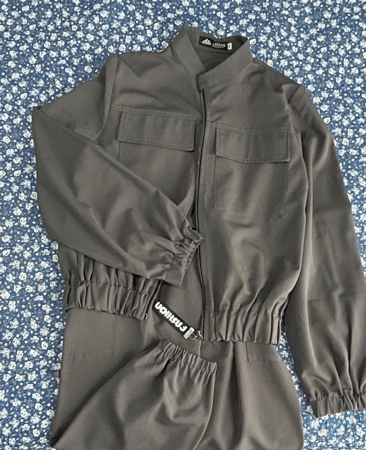 Gri Yüksek Yakalı Fermuarlı Kadın Eşofman Takımı - Görsel 2