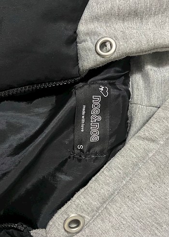 Kadın Siyah Kapüşonlu Kış Montu - Görsel 2