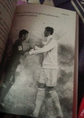 Ronaldo - Sahaların Yıldızları Kitabı - Görsel 6