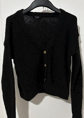 Siyah Düğmeli Kadın Hırka - Görsel 2