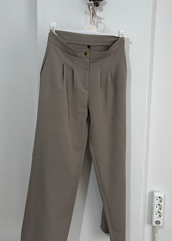 Bej Düğmeli Keten Kadın Kısa Kumaş Pantolon - Görsel 2