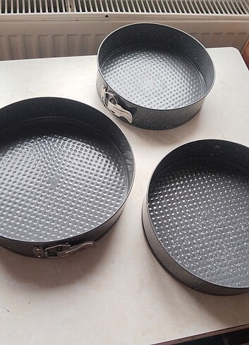 3 parça metal kelepçeli kek kalıbı 3'lü Kek Kalıbı Seti