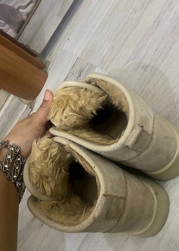 Beyaz Süet Kürklü Kadın ugg bot 37 numara - Görsel 3