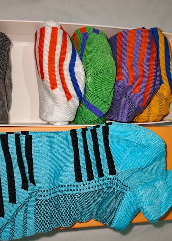 Çok Renkli Baskılı Çoraplar - Görsel 6