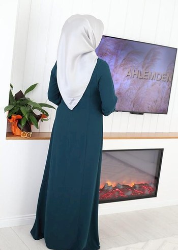 Boncuk İşlemeli Uzun Turkuaz Abiye Elbise - Görsel 2