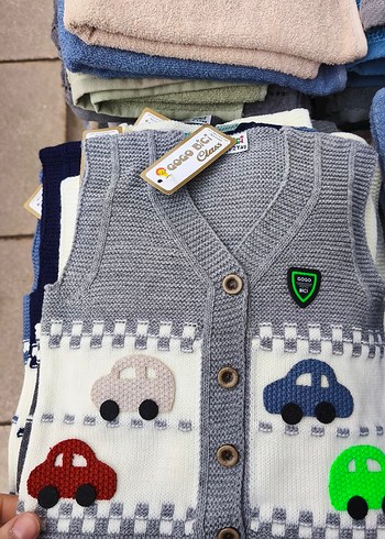 Erkek Çocuk Renkli Nakışlı Triko Hırka - Görsel 4