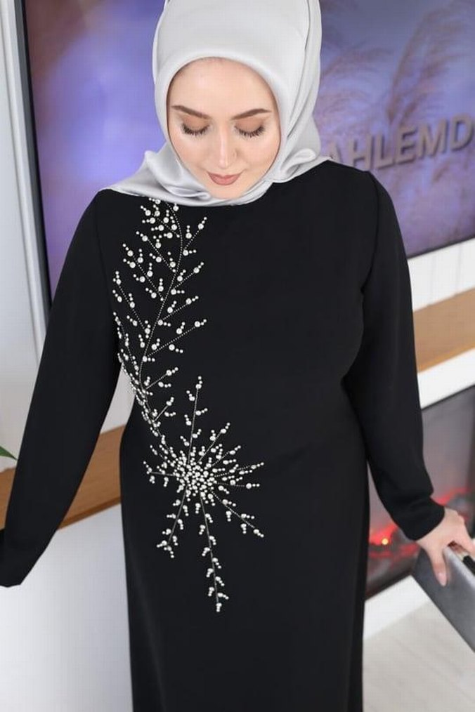 Boncuk İşlemeli Siyah Uzun Kol Abiye Elbise - Görsel 3