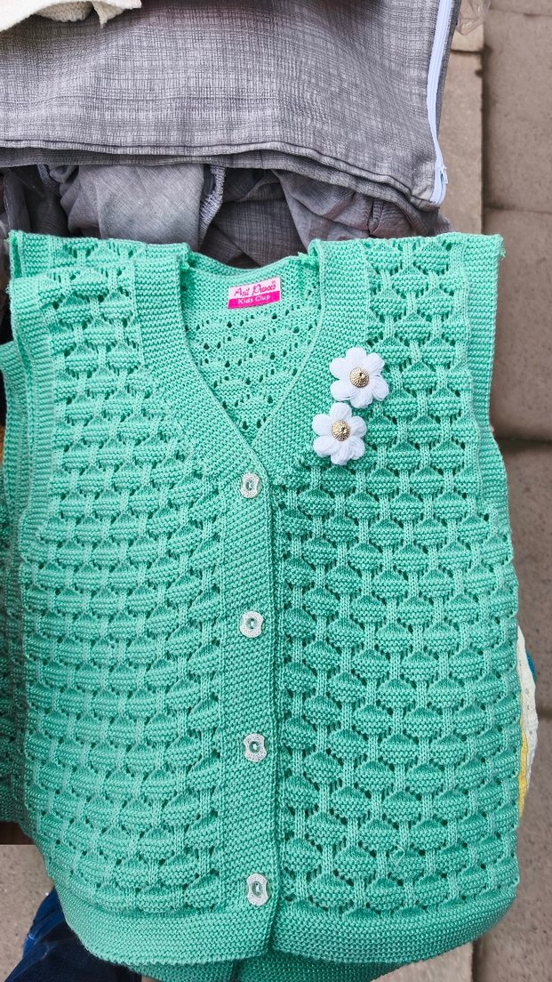 Renkli Nakışlı Mavi Kız Çocuk Triko Yelek - Görsel 4